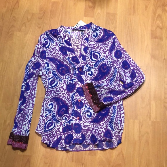 Semi sheer beaded top - Picture 4 of 5